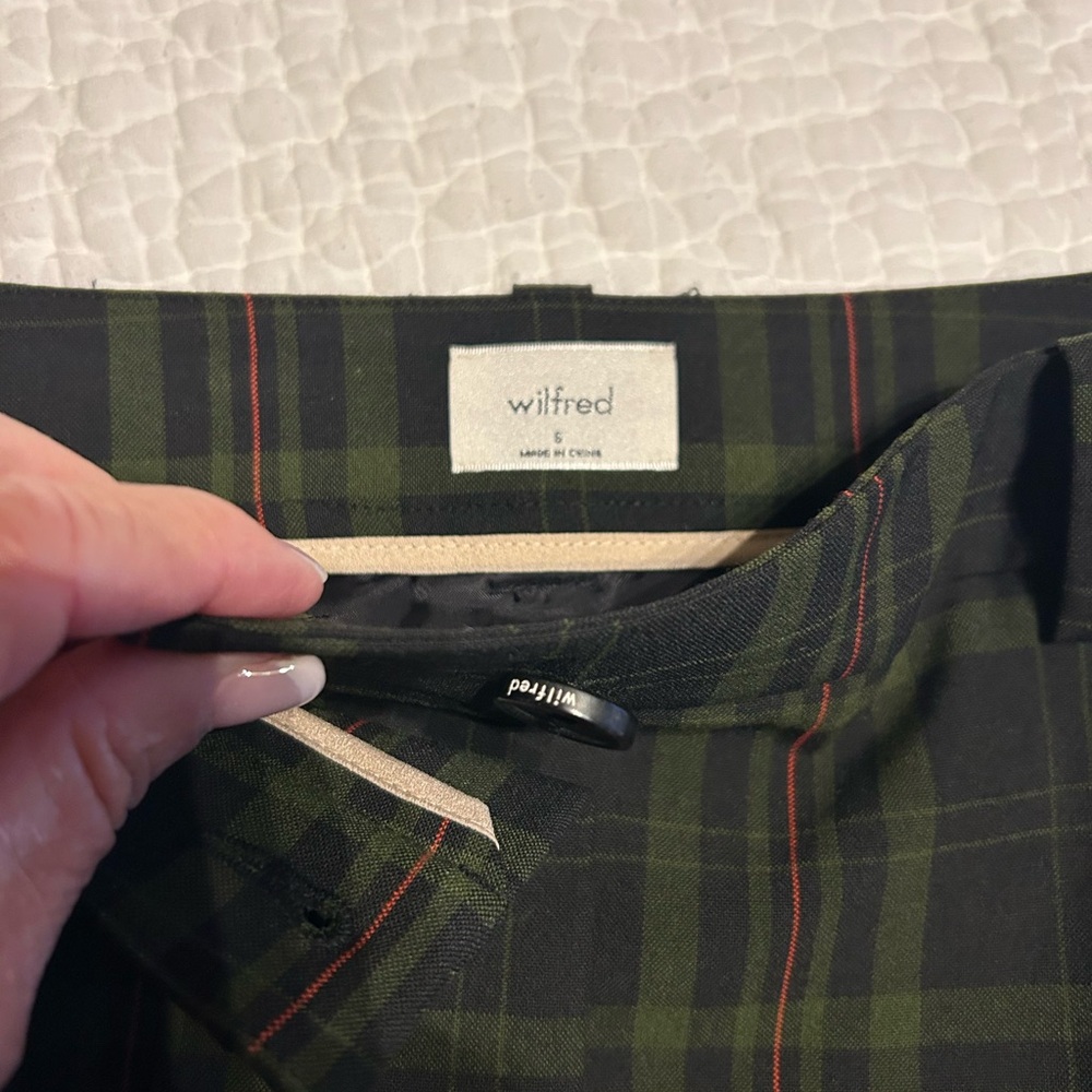 Aritzia Wilfred button down plaid skirt (midi) - Picture 4 of 4